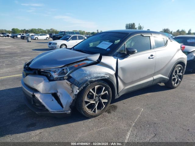 NMTKHMBX4KR082574 Toyota C-HR XLE