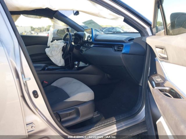 NMTKHMBX4KR082574 Toyota C-HR XLE