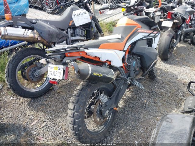 2021 KTM 890 VBKTR6404MM807618 Photo 2
