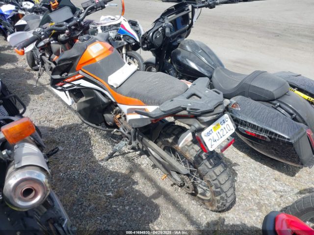2021 KTM 890 VBKTR6404MM807618 Photo 3