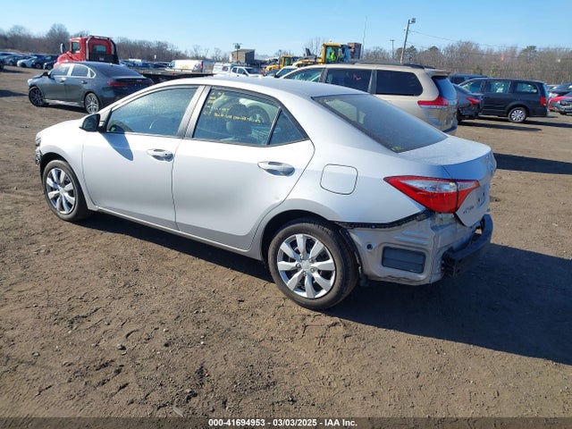 2T1BURHE1GC663952 Toyota COROLLA LE
