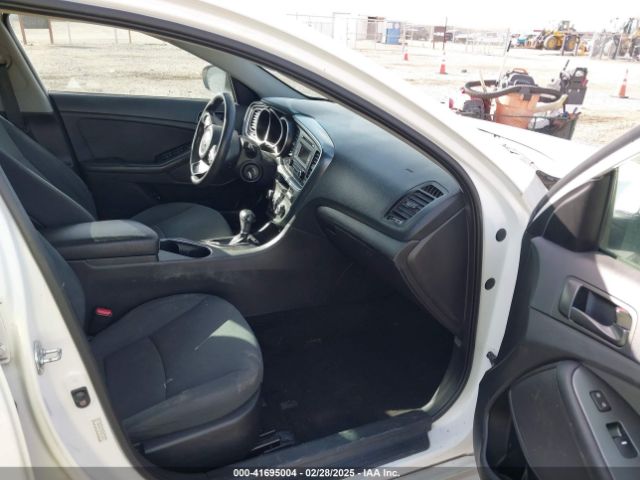 KNAGM4A78F5631674 KIA Optima Lx