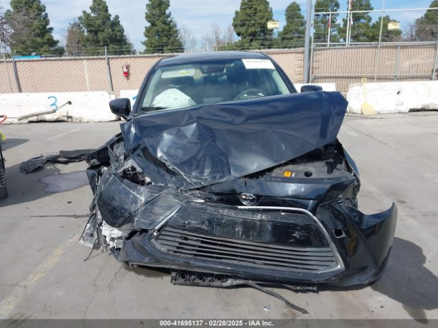 3MYDLBYV3JY326808 Toyota YARIS IA