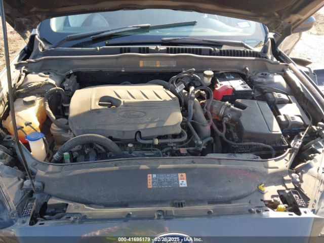 3FA6P0HD0JR158536 Ford FUSION SE