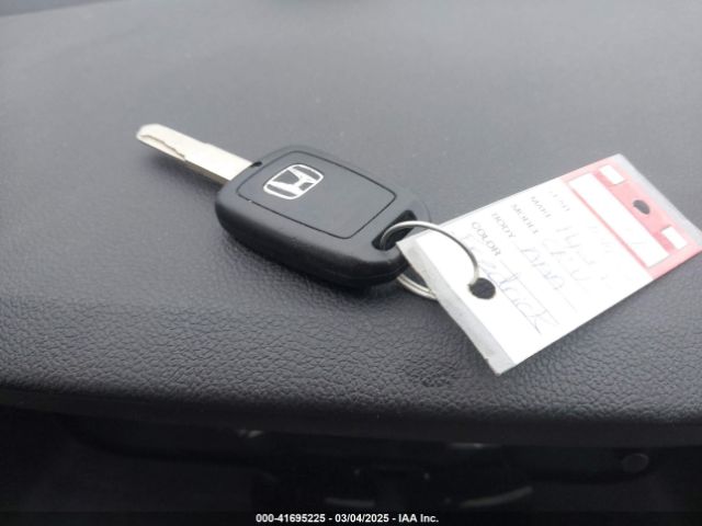 5J6RM4H35GL129744 Honda CR-V LX