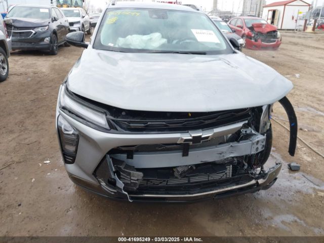 KL77LKE28RC043666 Chevrolet Trax Fwd Activ
