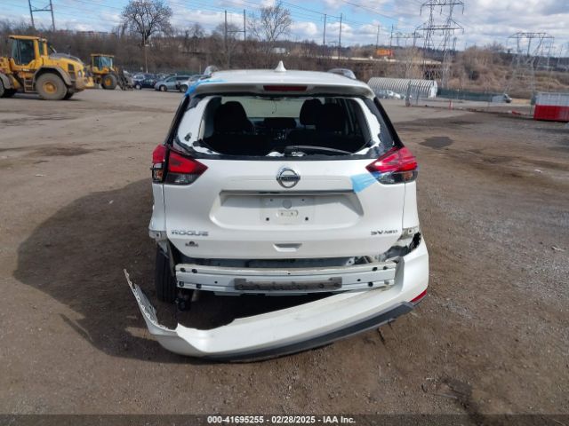 KNMAT2MV8HP617162 Nissan ROGUE SV