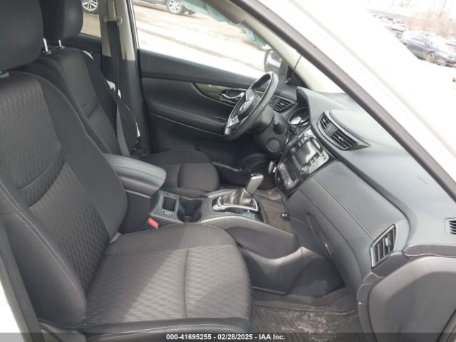 KNMAT2MV8HP617162 Nissan ROGUE SV