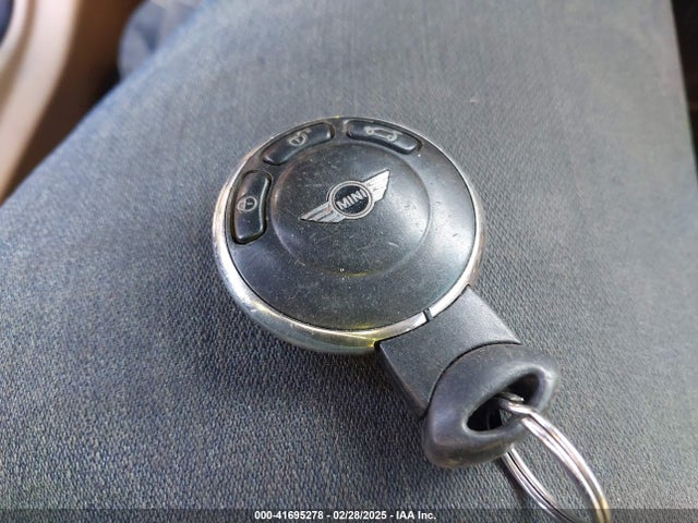 2010 MINI COOPER S WMWMF7C53ATW89884 Photo 10
