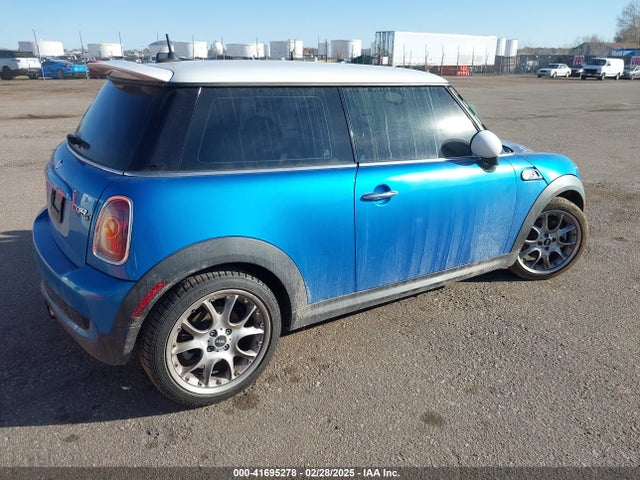 2010 MINI COOPER S WMWMF7C53ATW89884 Photo 3