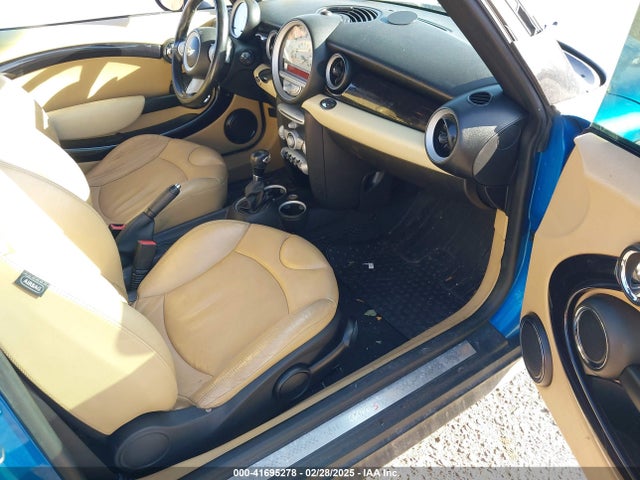 2010 MINI COOPER S WMWMF7C53ATW89884 Photo 4