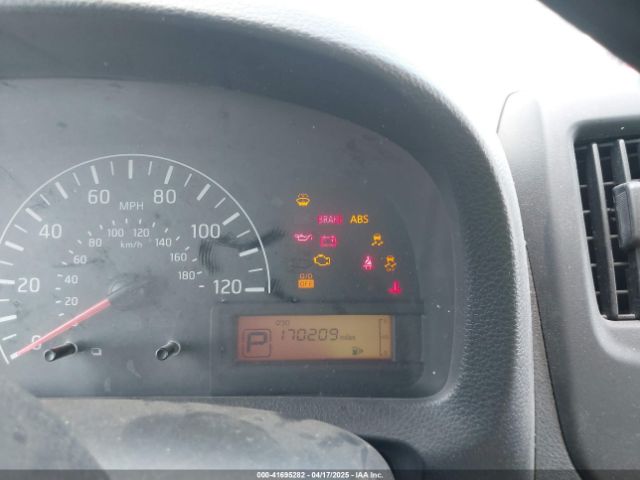 3N6CM0KN4EK695820 Nissan NV200 SV