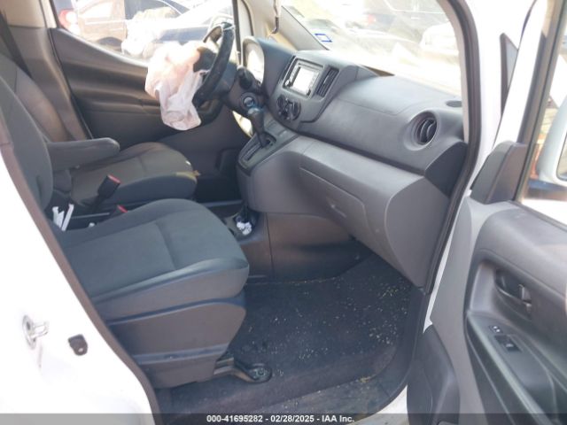 3N6CM0KN4EK695820 Nissan NV200 SV