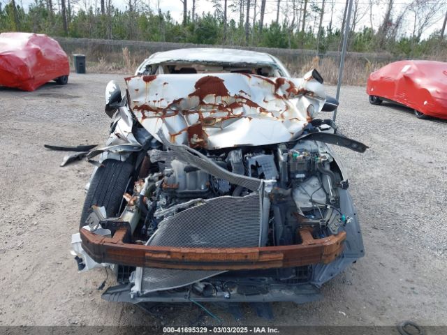 5XXGM4A77FG472242 KIA Optima Lx