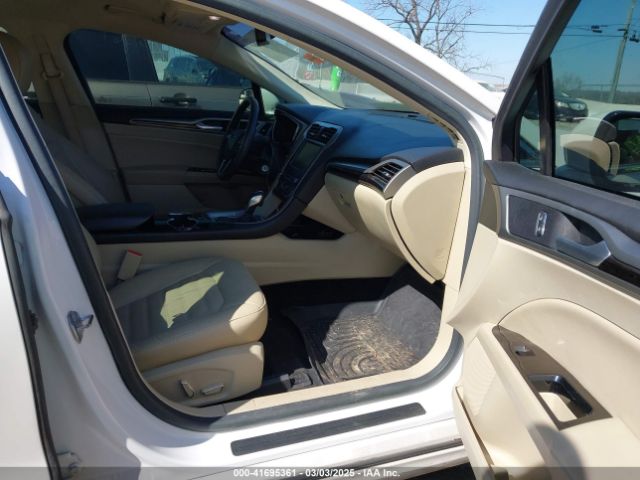 3FA6P0HD9GR238989 Ford FUSION SE