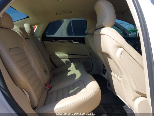 3FA6P0HD9GR238989 Ford FUSION SE