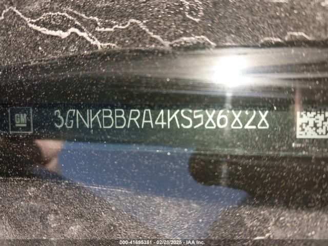 3GNKBBRA4KS586828 Chevrolet Blazer