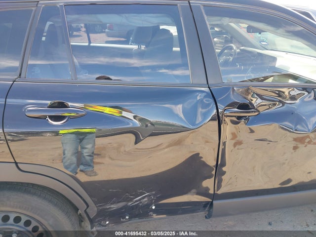 Toyota Corolla Cross L 2022 7MUAAAAG2NV006492 Image 6