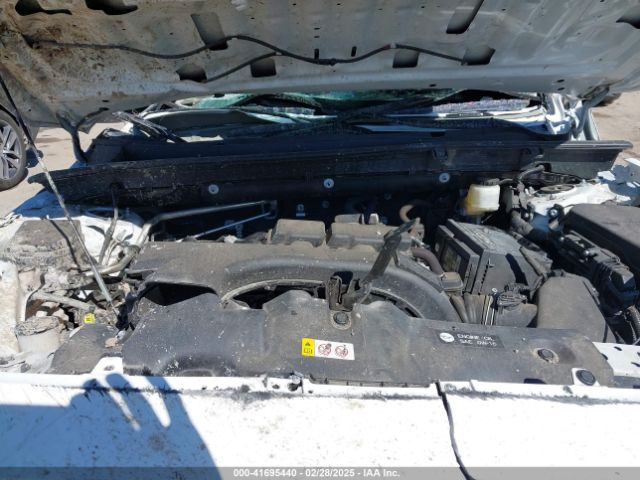 2T3H1RFV7KW052652 Toyota RAV4 LE