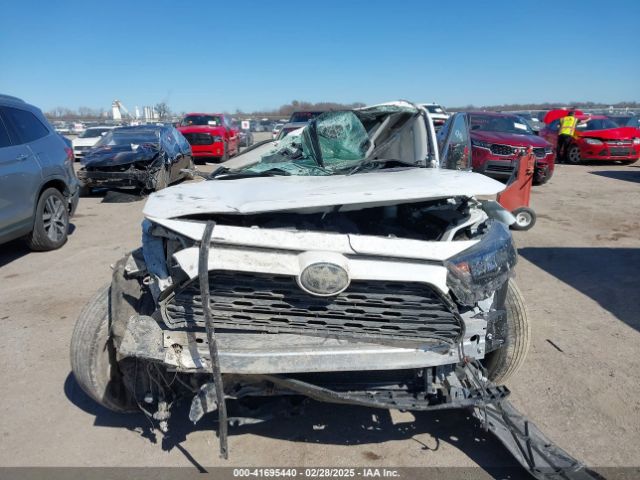 2T3H1RFV7KW052652 Toyota RAV4 LE