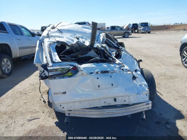 2T3H1RFV7KW052652 Toyota RAV4 LE