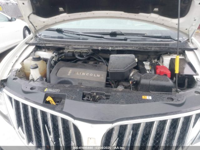 2LMDJ8JK7EBL11685 Lincoln MKX