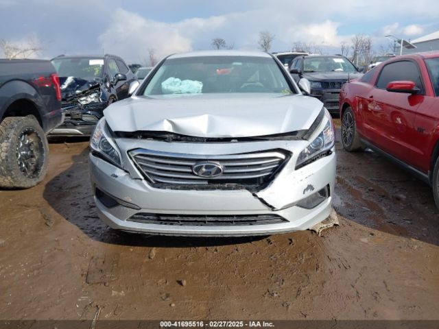 5NPE24AFXHH516990 Hyundai SONATA SE