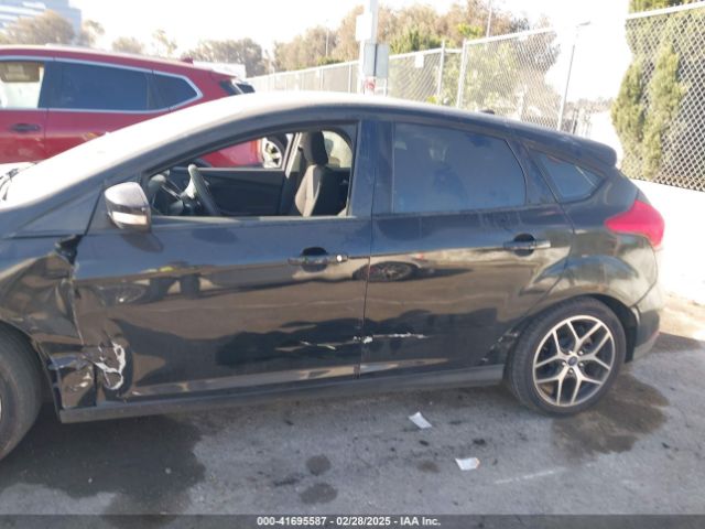 1FADP3M27JL260671 Ford FOCUS SEL