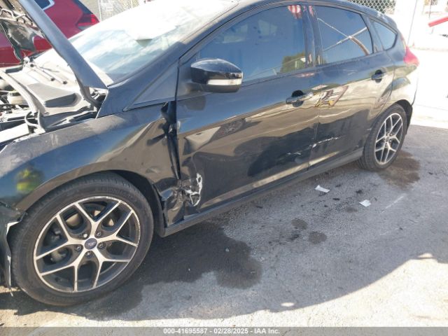 1FADP3M27JL260671 Ford FOCUS SEL