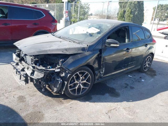 1FADP3M27JL260671 Ford FOCUS SEL