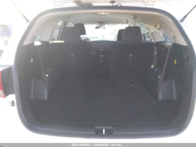 5XYPGDA37LG656124 KIA Sorento 2.4l Lx