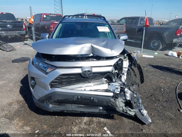 2T3C1RFVXMC148497 Toyota Rav4 Xle Premium