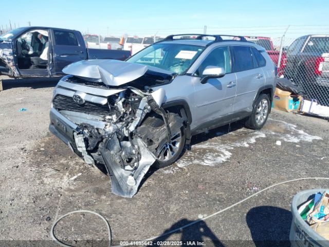2T3C1RFVXMC148497 Toyota Rav4 Xle Premium