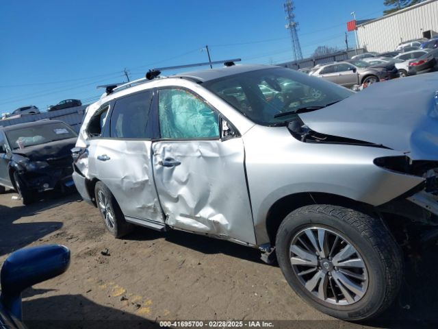 5N1DR2MM7JC647300 Nissan Pathfinder Sv