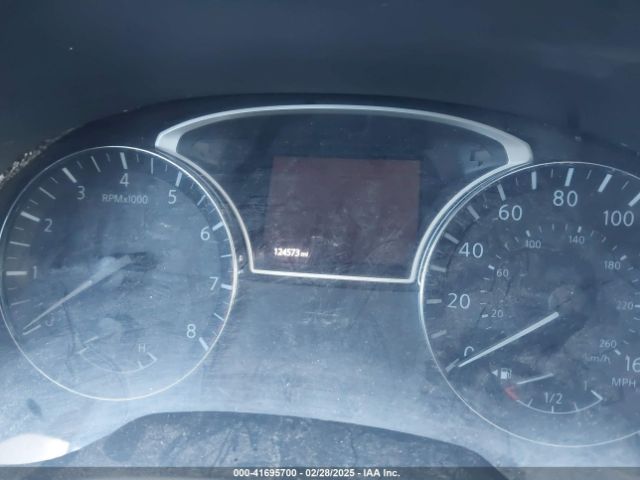 5N1DR2MM7JC647300 Nissan Pathfinder Sv