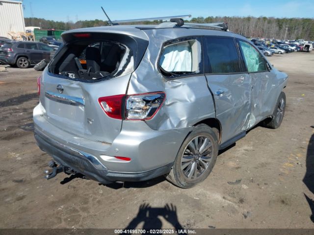 5N1DR2MM7JC647300 Nissan Pathfinder Sv