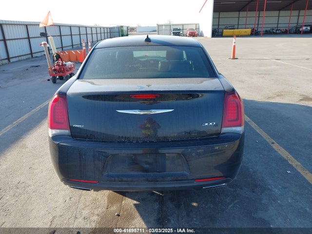 Chrysler 300 300s 2015 2C3CCAGG8FH808618 Image 17