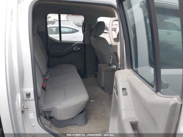 1N6AD0ER6EN709071 Nissan Frontier Sv