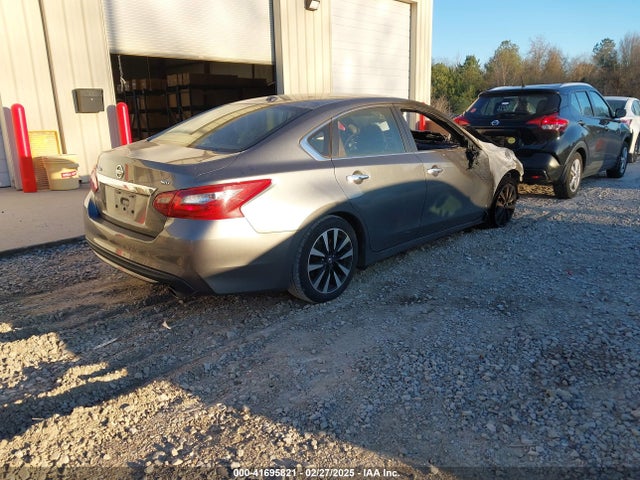 1N4AL3APXJC125229 Nissan Altima 2.5 Sv