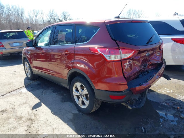 1FMCU9GX6FUC86488 Ford ESCAPE SE
