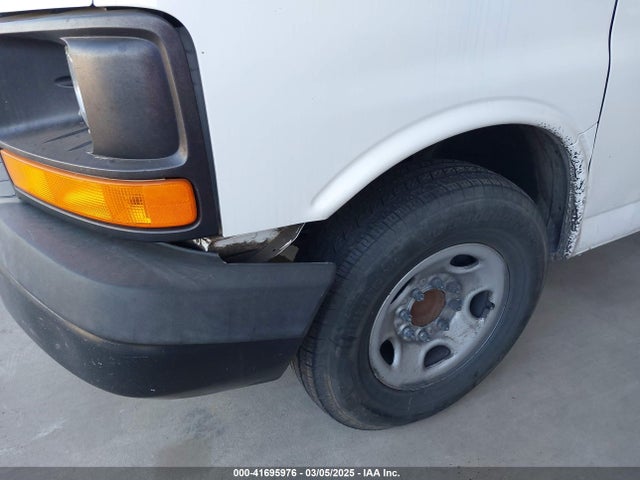 Chevrolet Express 2500 Work Van 2016 1GCWGBFF9G1260298 Image 21