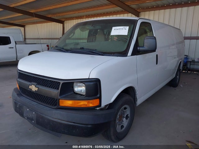 Chevrolet Express 2500 Work Van 2016 1GCWGBFF9G1260298 Image 2