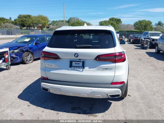 5UXCR4C02M9G34810 BMW X5 Sdrive40i