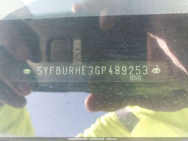 5YFBURHE3GP489253 Toyota COROLLA LE