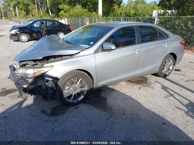 4T1BF1FK8FU106585 Toyota CAMRY SE