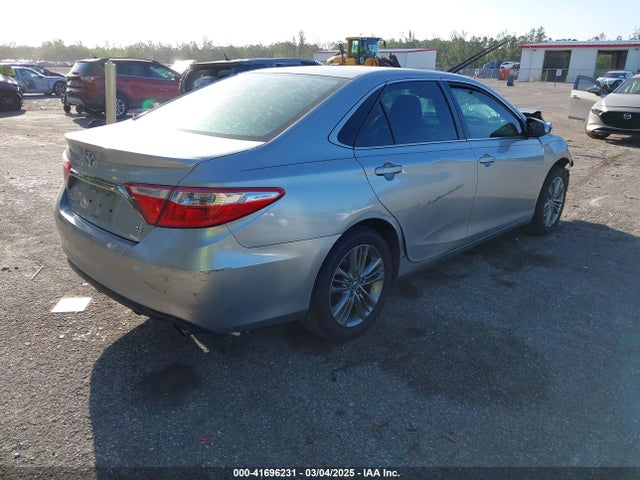 4T1BF1FK8FU106585 Toyota CAMRY SE