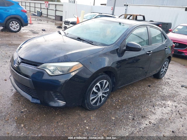 Toyota COROLLA LE 2015 5YFBURHE1FP352715 Image 2