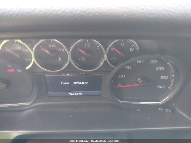 3GCUYEED8KG117097 Chevrolet Silverado 1500 Rst