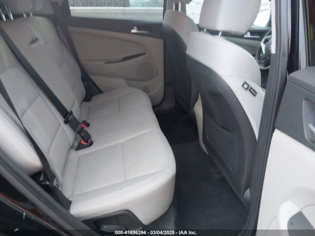 KM8J33A41MU359463 Hyundai Tucson Value