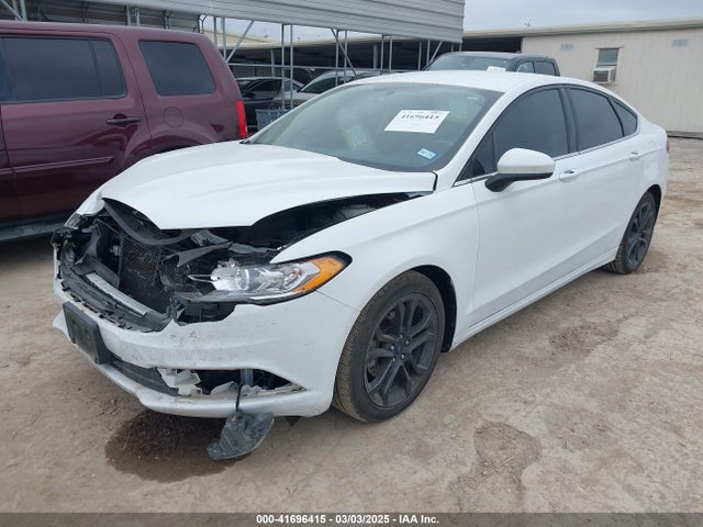 Ford FUSION S 2018 3FA6P0G76JR196817 Image 2